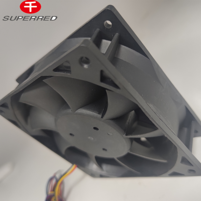 80 X 80 X 25 mm 12V DC Computer Fan z wymiarami i opcjonalnym wyjściem sygnału